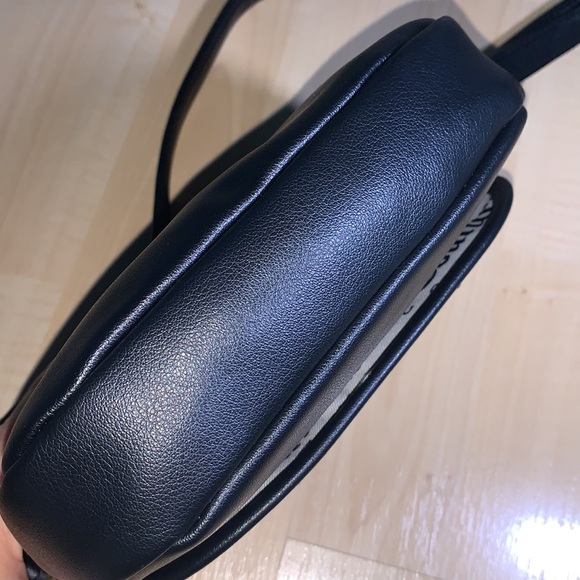 JUICY COUTURE CRAZY FOR LOVE Shearling Crossbody Purse - Picture 6 of 8